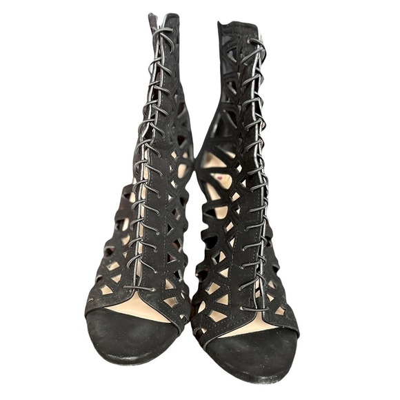 Delicious Black Heels - Picture 2 of 3